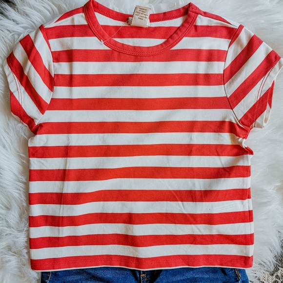 Forever 21 Red Stripe Crop T-shirt  Girls Size 5/6 - Picture 2 of 3